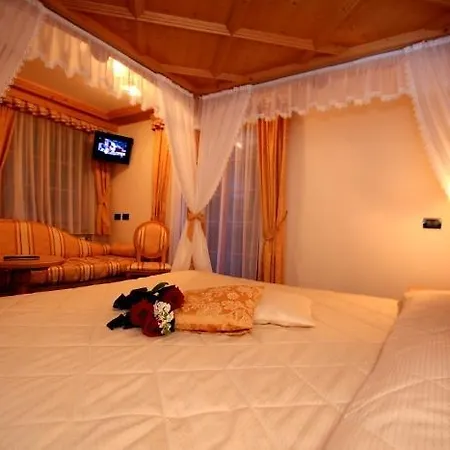 Hotel Garni Val De Costa Canazei Zimmer foto